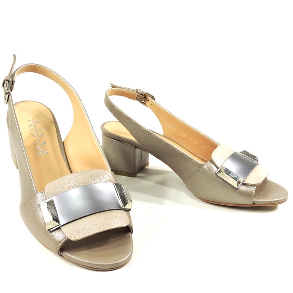 Women's summer sandals - Picture 1 of 8